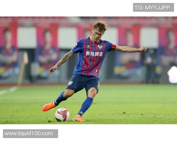 足球明星佛耶戈的传奇之路与对足球的热爱与奉献