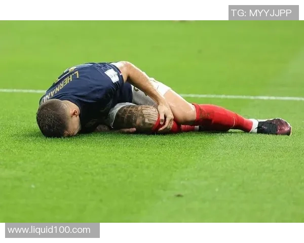 足球明星膝关节受伤的原因与康复之路探讨